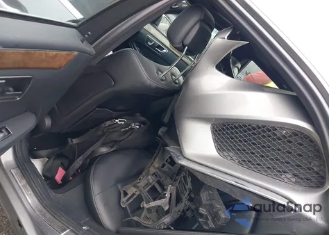 2014 Mercedes-Benz E 350 4Matic z USA, uszkodzony, nr VIN WDDHF8JB2EB034281